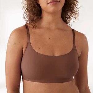 True and Co XL seamless convertible bra